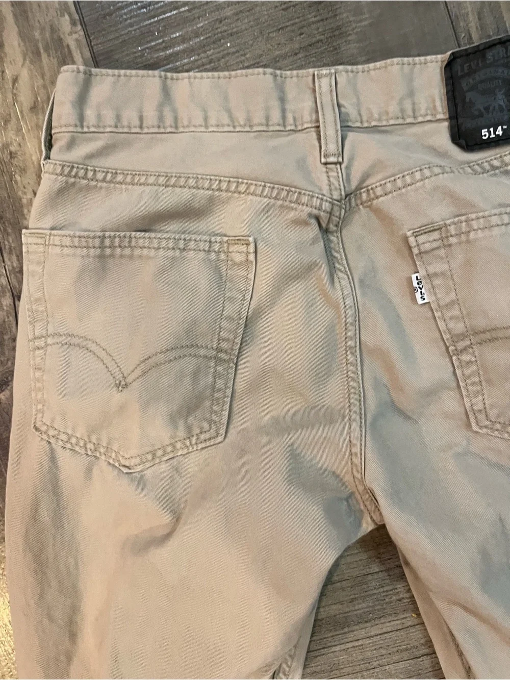 Levi’s 514 Straight Fit Khaki Jeans Men’s 30x32 Water<Less